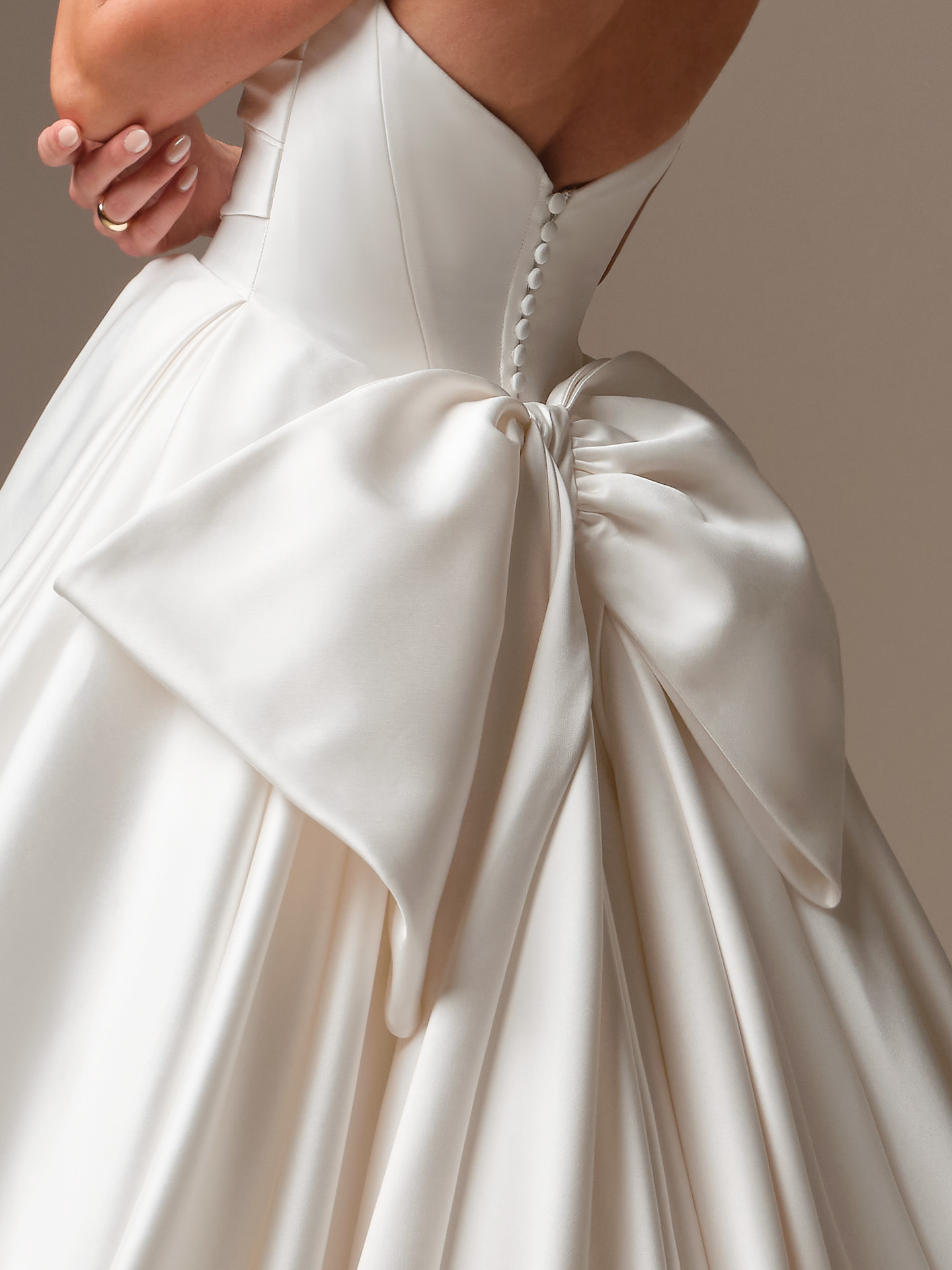 Bridal Accessories: A Comprehensive Guide to Complete Your Wedding Look