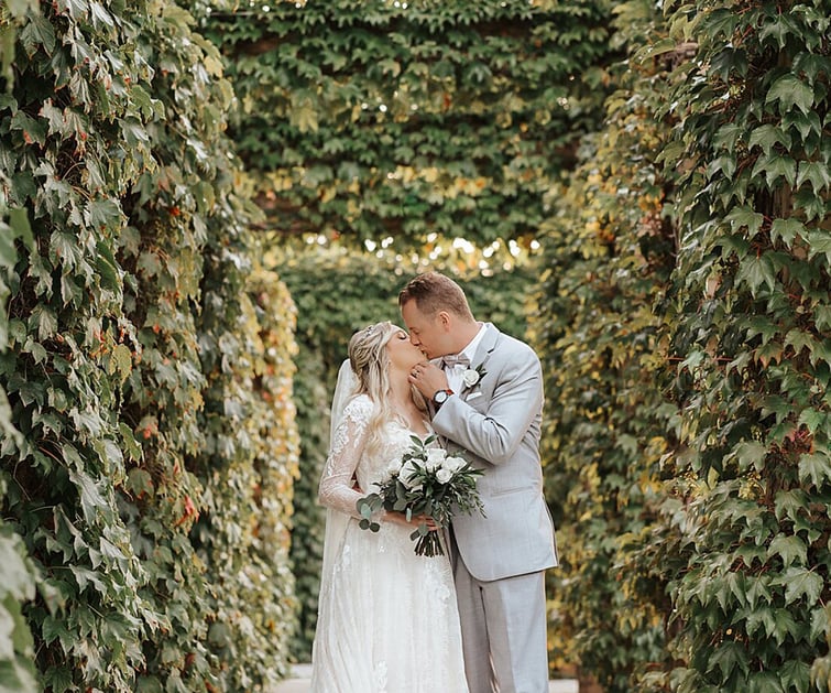 The Perks of a Sunday Wedding: Why It s Gaining Popularity
