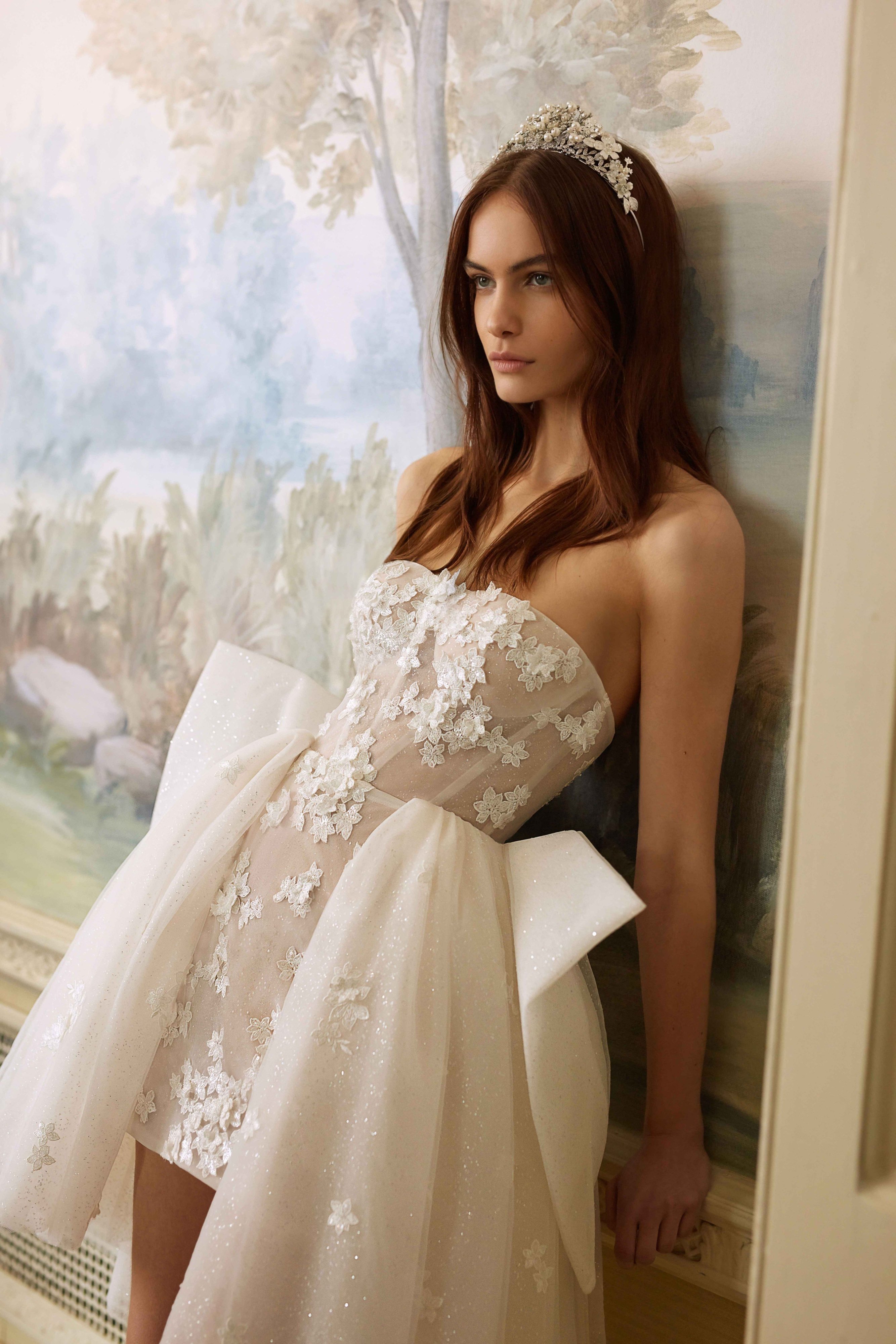 Fall 2021 Bridal Fashion Week: 20 Stunning Wedding Dresses