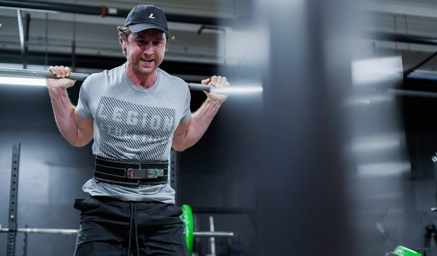 Effective Minimalist Workouts: Build Muscle & Strength in Less Time