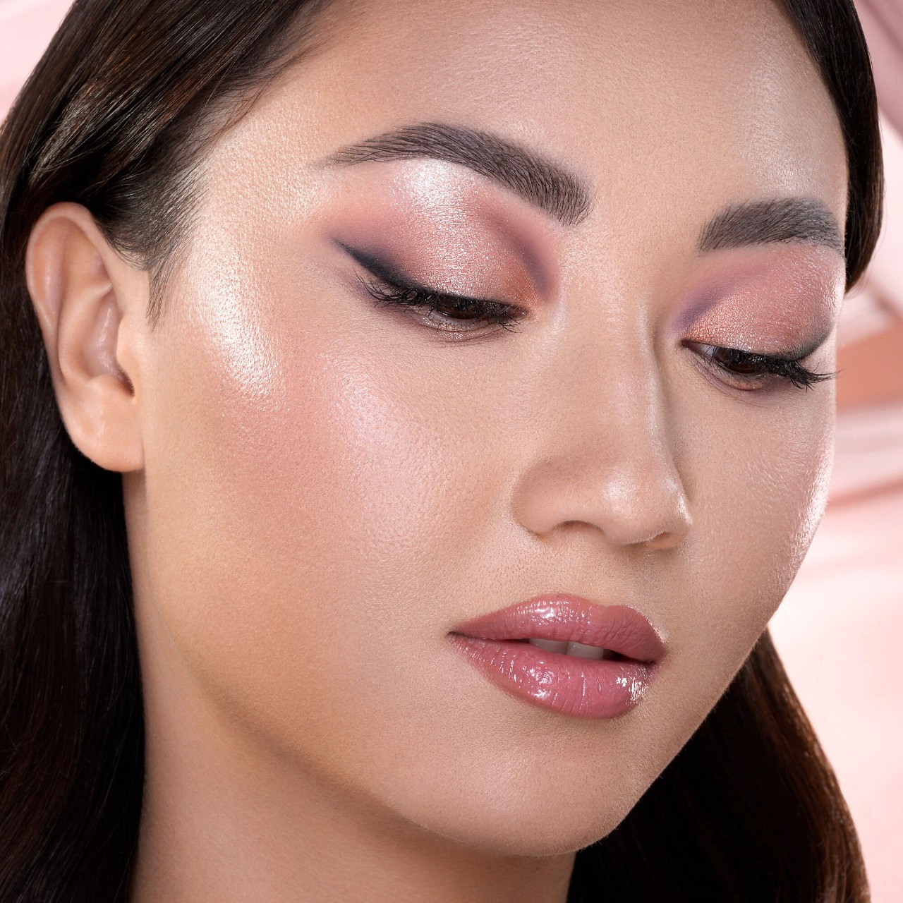Pink Eyeshadow Looks: Soft & Subtle to Bold Statements | [Your Brand/Website]