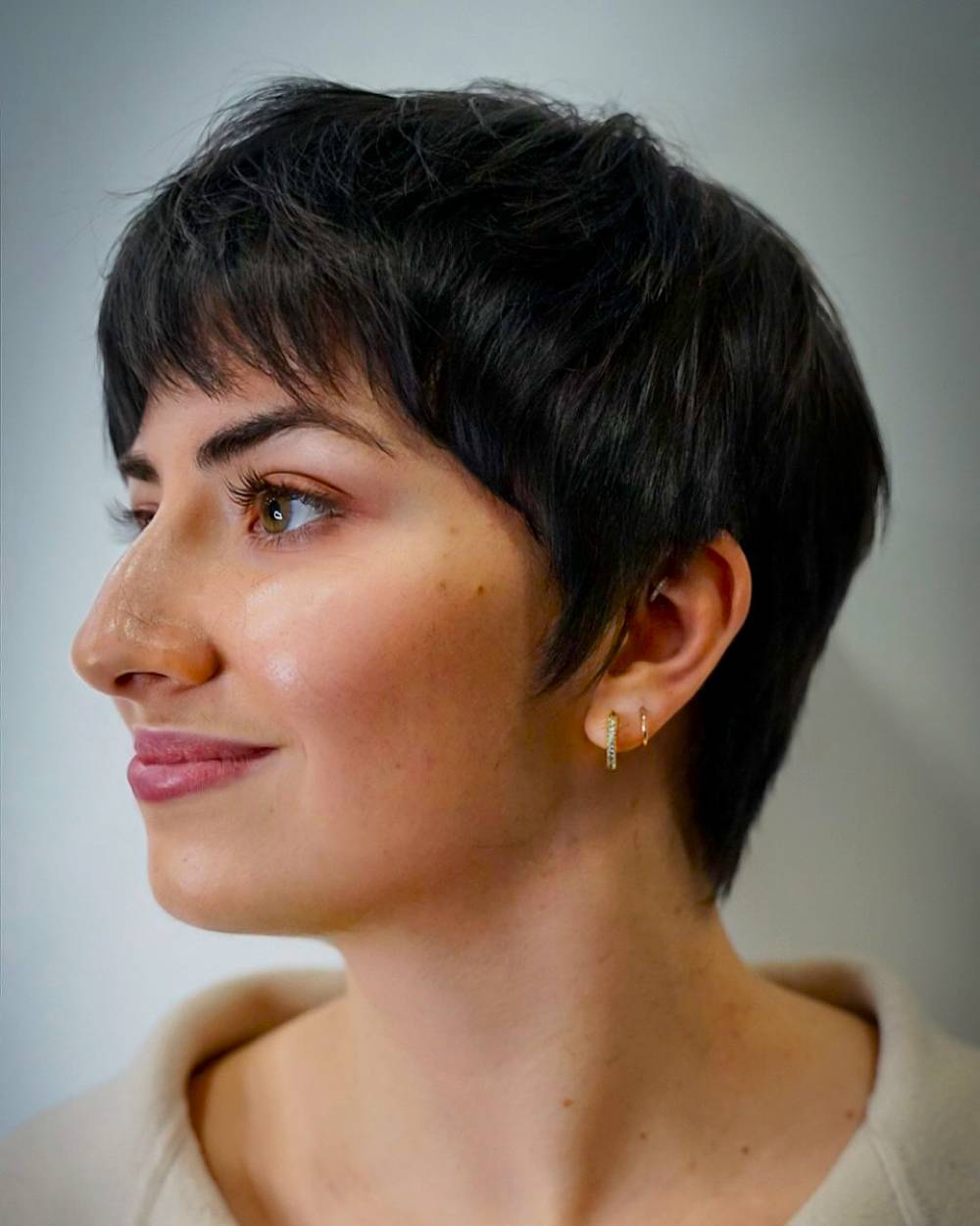Short Haircuts: 25 Stylish & Flattering Short Hairstyles for Every Face