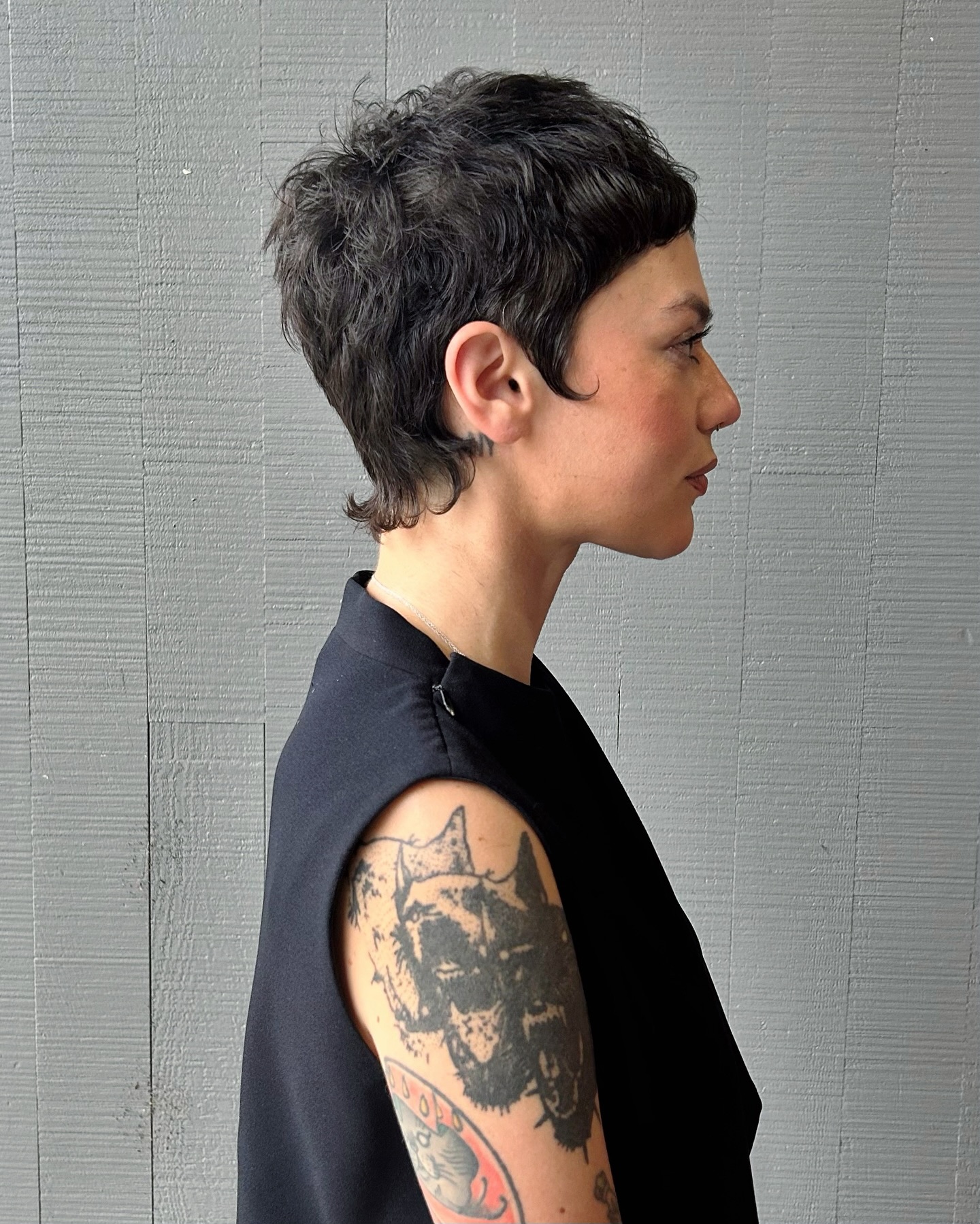 Brown Pixie Cuts 2026: Stylish & Feminine Hair Trends