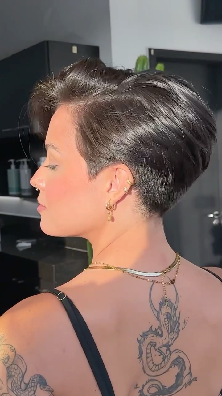 Brown Pixie Cuts 2026: Stylish & Feminine Hair Trends