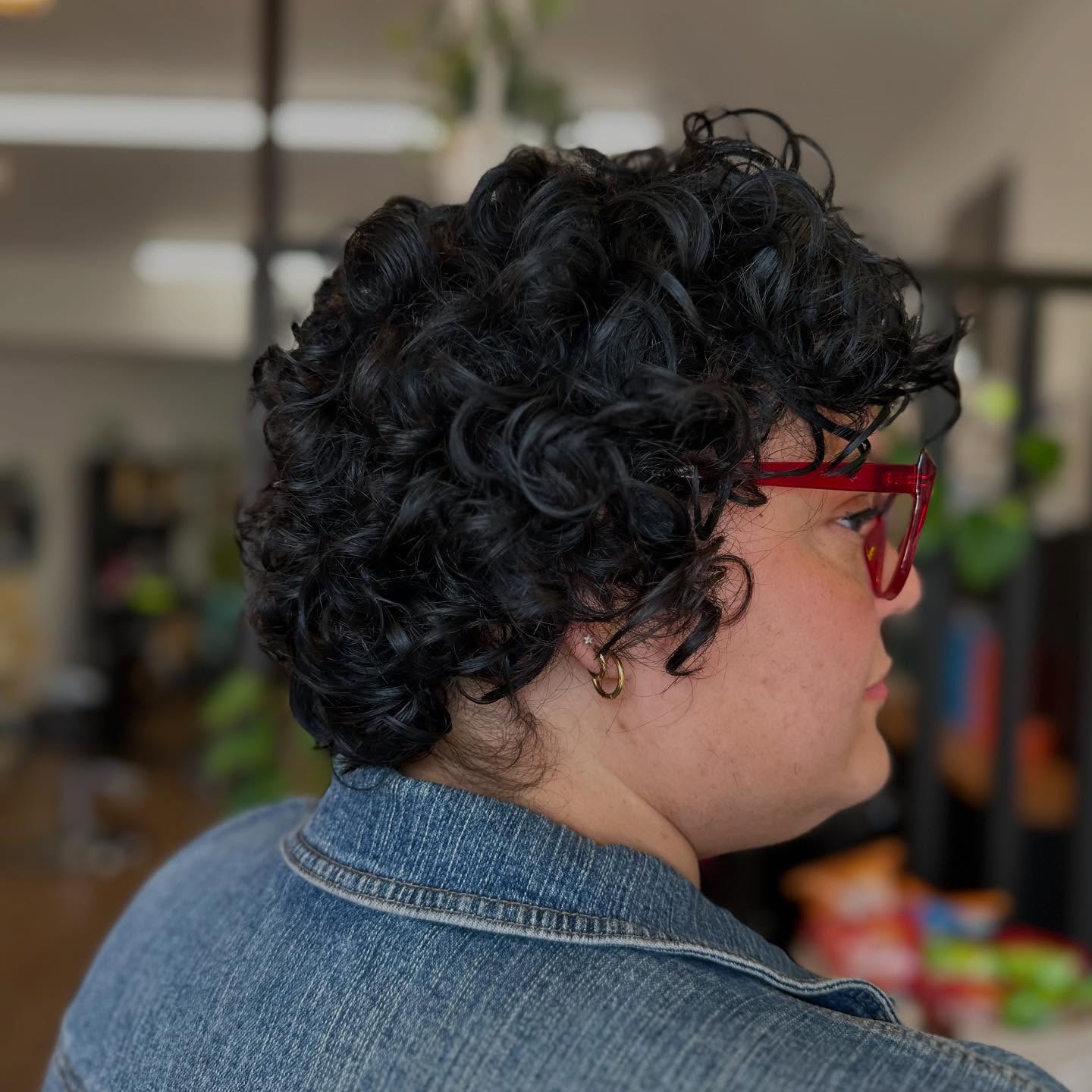 Best Pixie Cuts for Curly Hair: 25 Edgy & Stylish Ideas