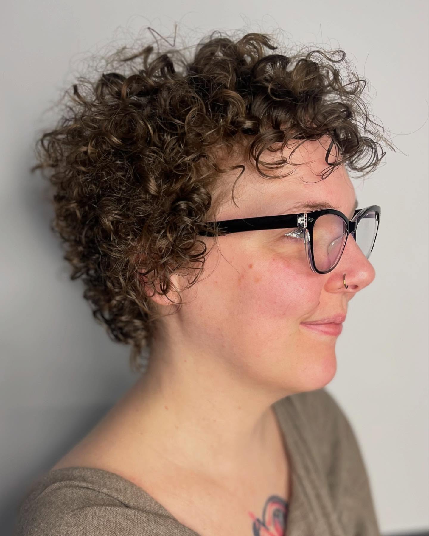 Best Pixie Cuts for Curly Hair: 25 Edgy & Stylish Ideas