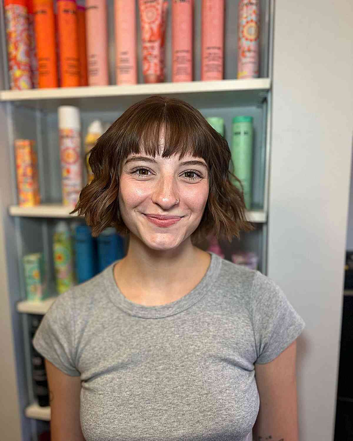 Chin-Length Wavy Bob: Styles, Tips & Tricks | [Salon Name/Your Brand]