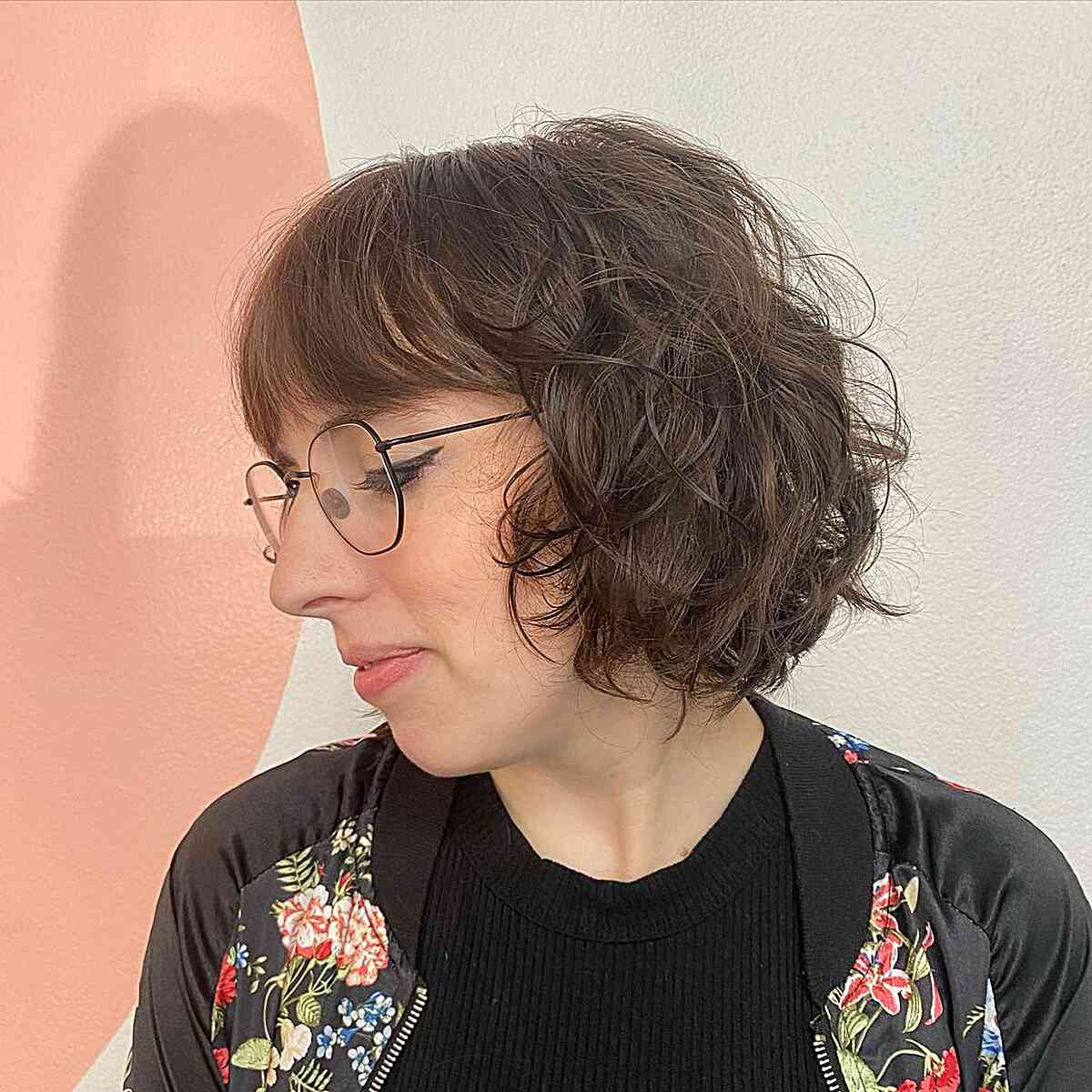 Chin-Length Wavy Bob: Styles, Tips & Tricks | [Salon Name/Your Brand]