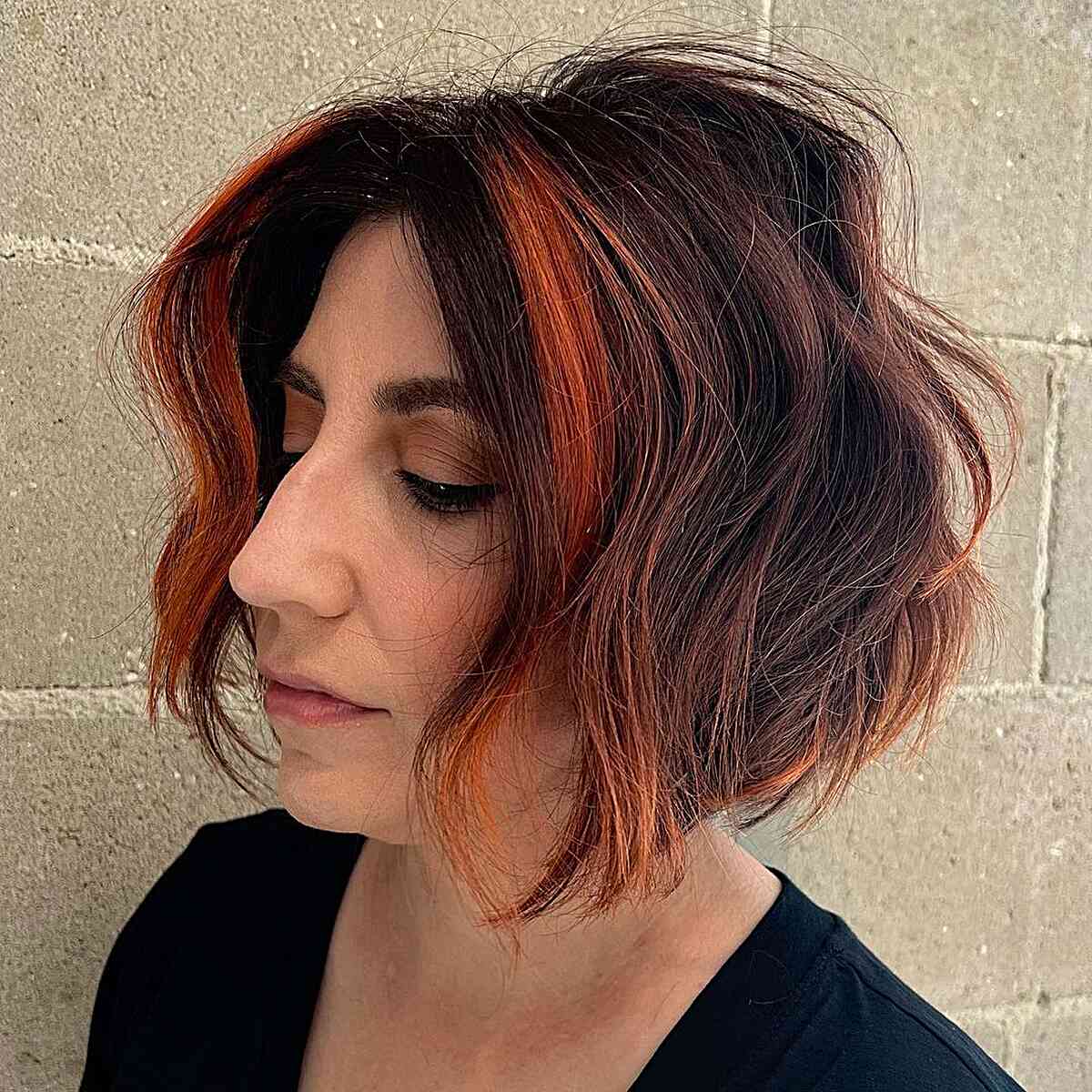 Chin-Length Wavy Bob: Styles, Tips & Tricks | [Salon Name/Your Brand]