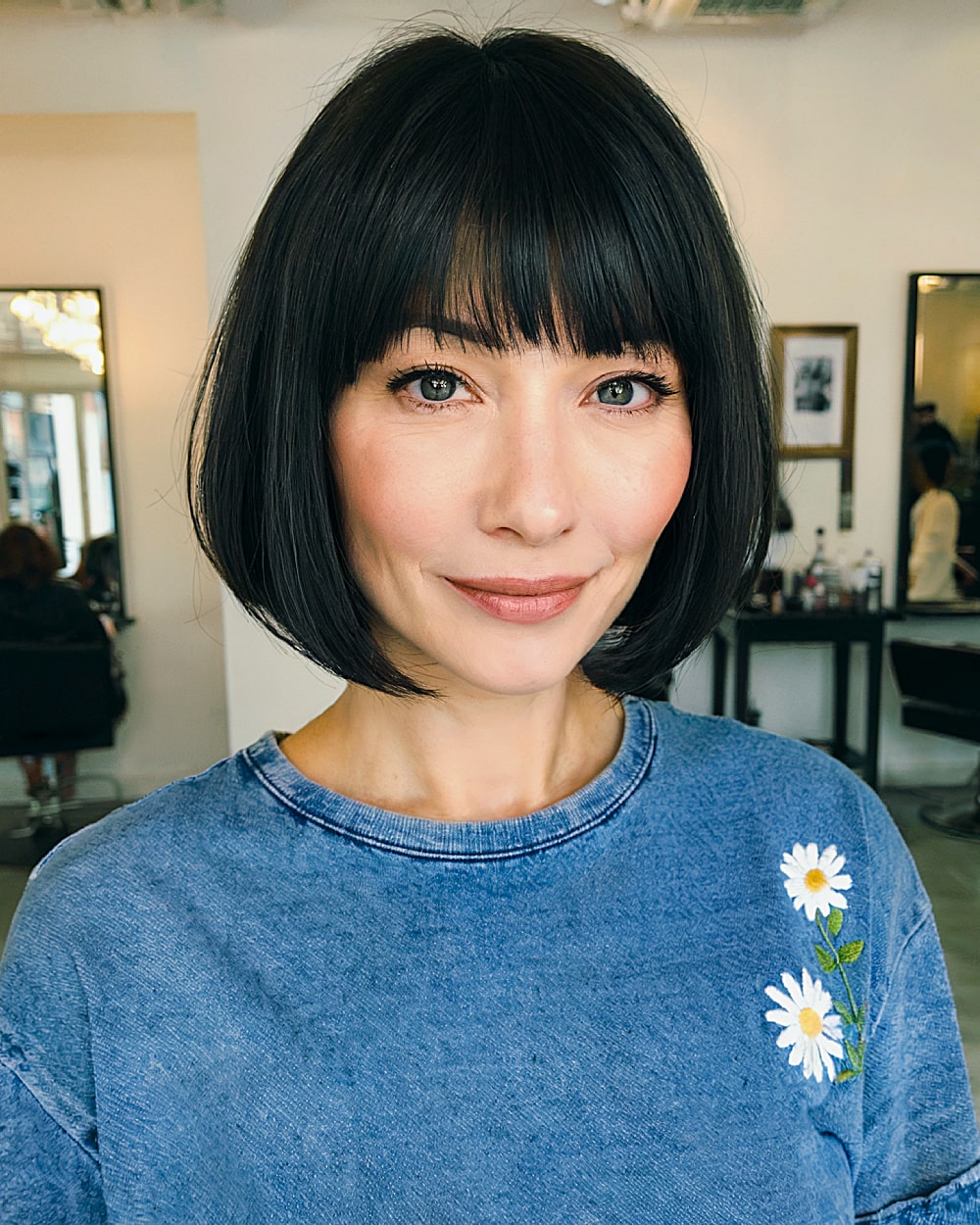 Best Short Haircuts with Bangs for Women Over 40 | Expert Guide