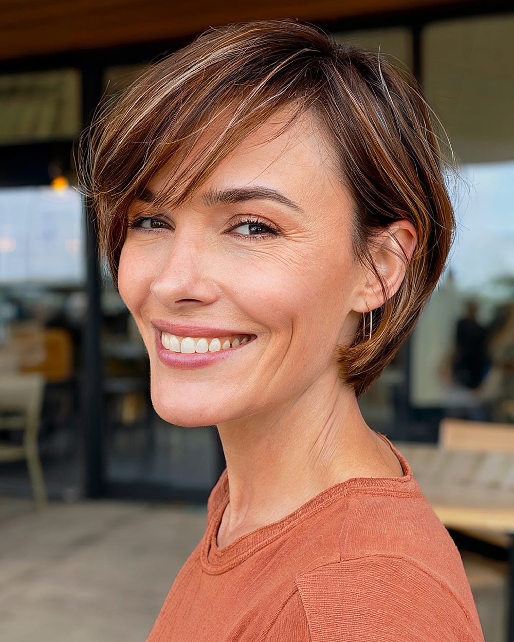Best Short Haircuts with Bangs for Women Over 40 | Expert Guide
