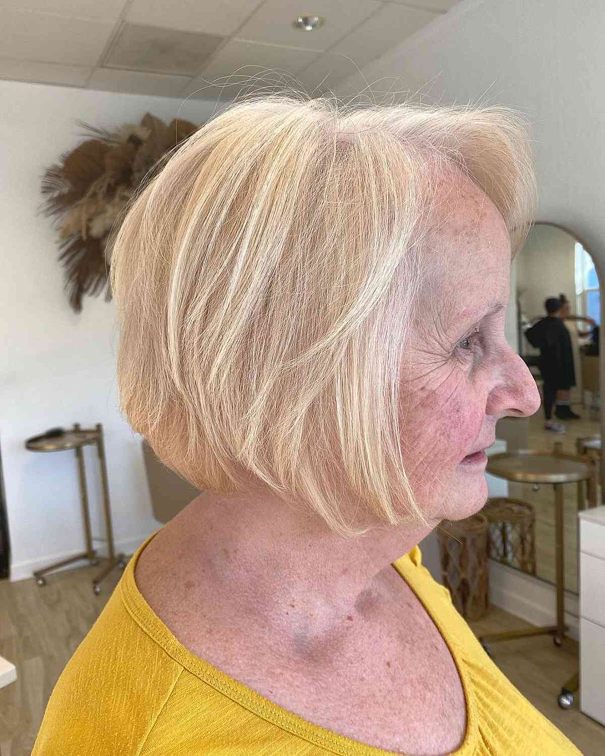 Chin-Length Layered Haircuts: 23 Stylish Ideas for a Modern Look
