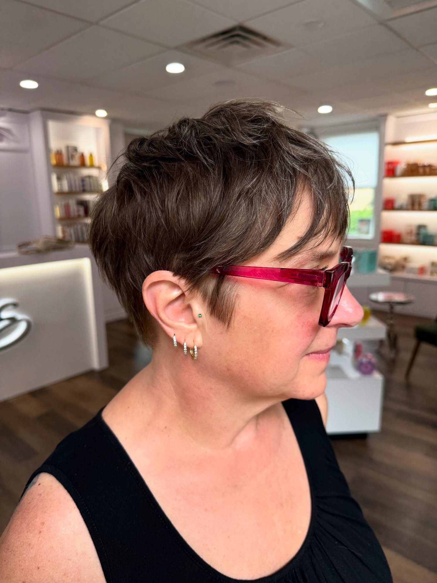 Best Textured Pixie Cuts for Women Over 50: Stylish & Easy Styles