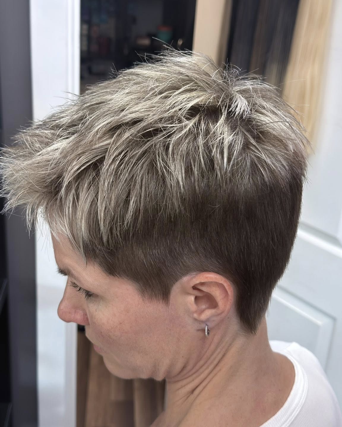 Best Textured Pixie Cuts for Women Over 50: Stylish & Easy Styles