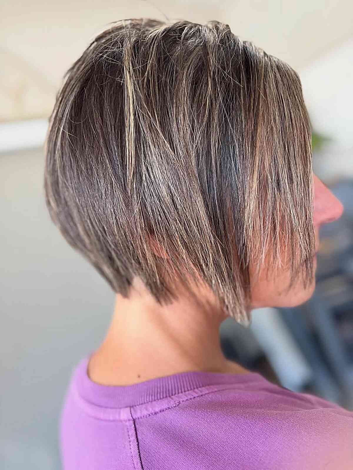 Best Short Hairstyles for Women Over 30 in 2026: Trends & Styles