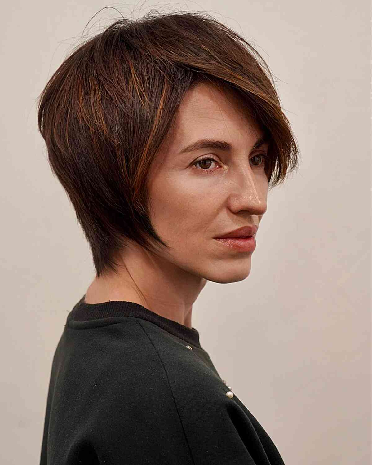 Layered Long Pixie Cuts: Styles & Styling Tips | [Your Brand Name]