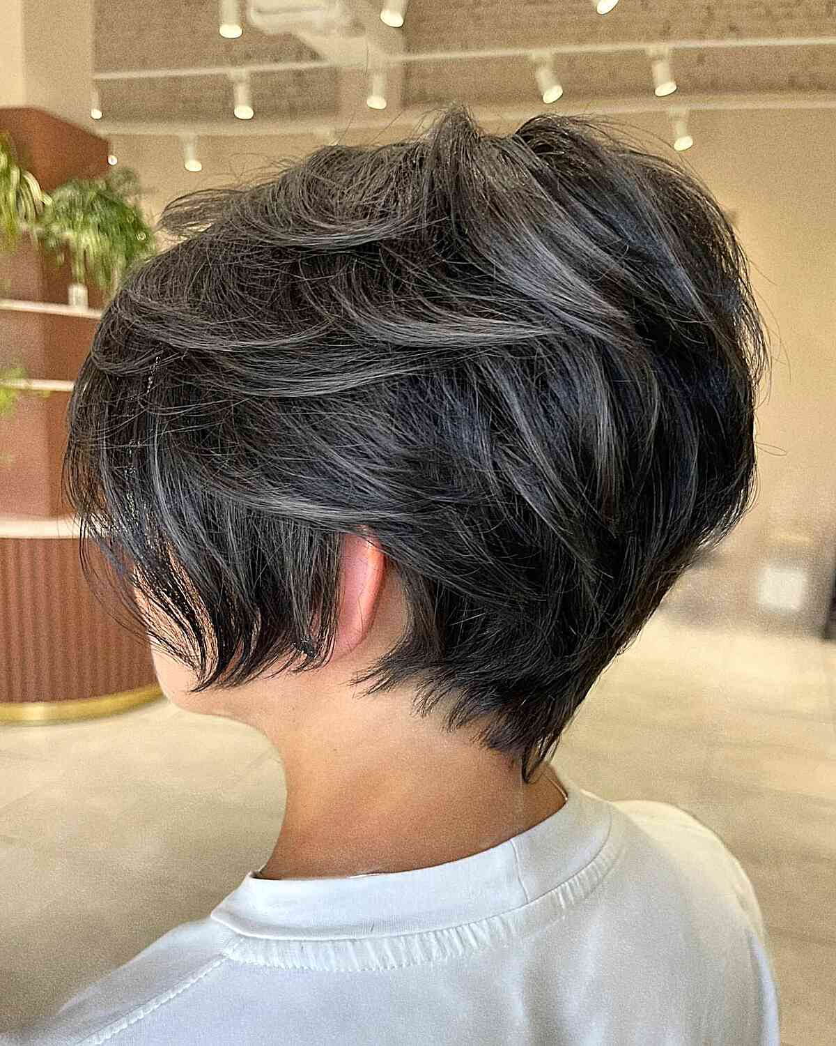 Layered Long Pixie Cuts: Styles & Styling Tips | [Your Brand Name]