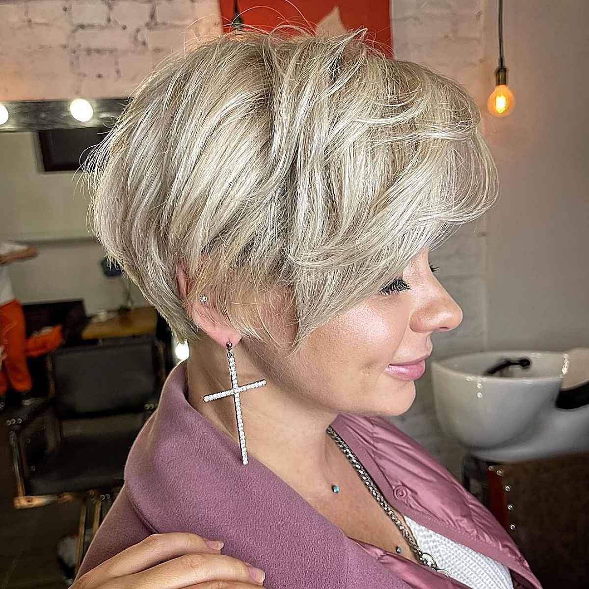 Layered Long Pixie Cuts: Styles & Styling Tips | [Your Brand Name]