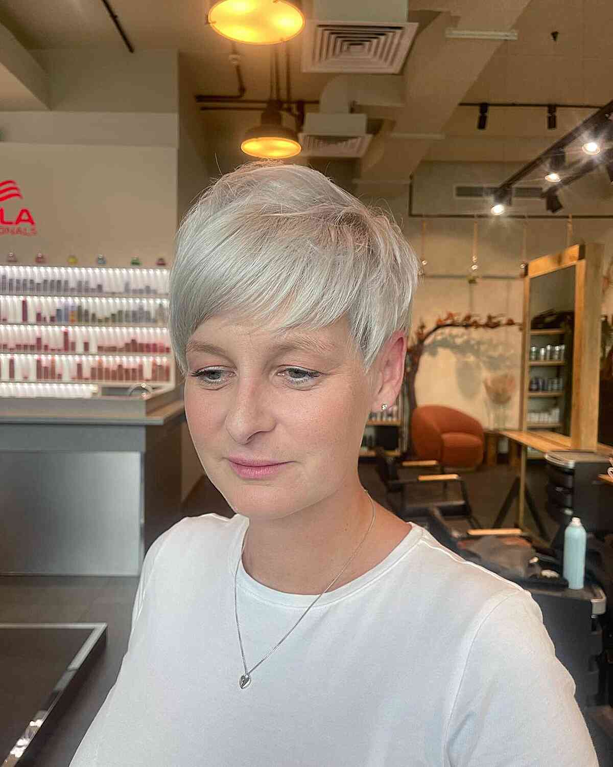 25 Trending 90s Pixie Cuts: Styles for Every Face Shape