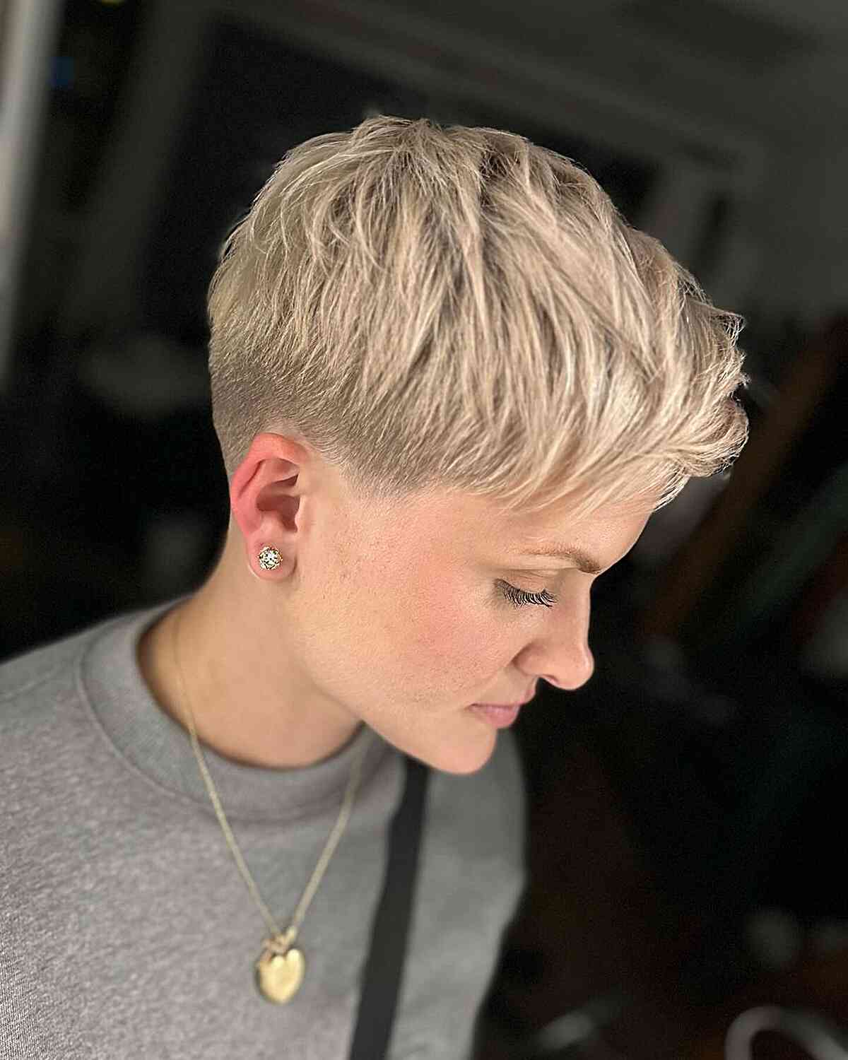25 Trending 90s Pixie Cuts: Styles for Every Face Shape