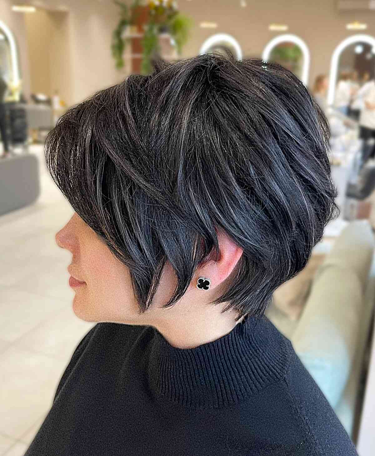 25 Trending 90s Pixie Cuts: Styles for Every Face Shape