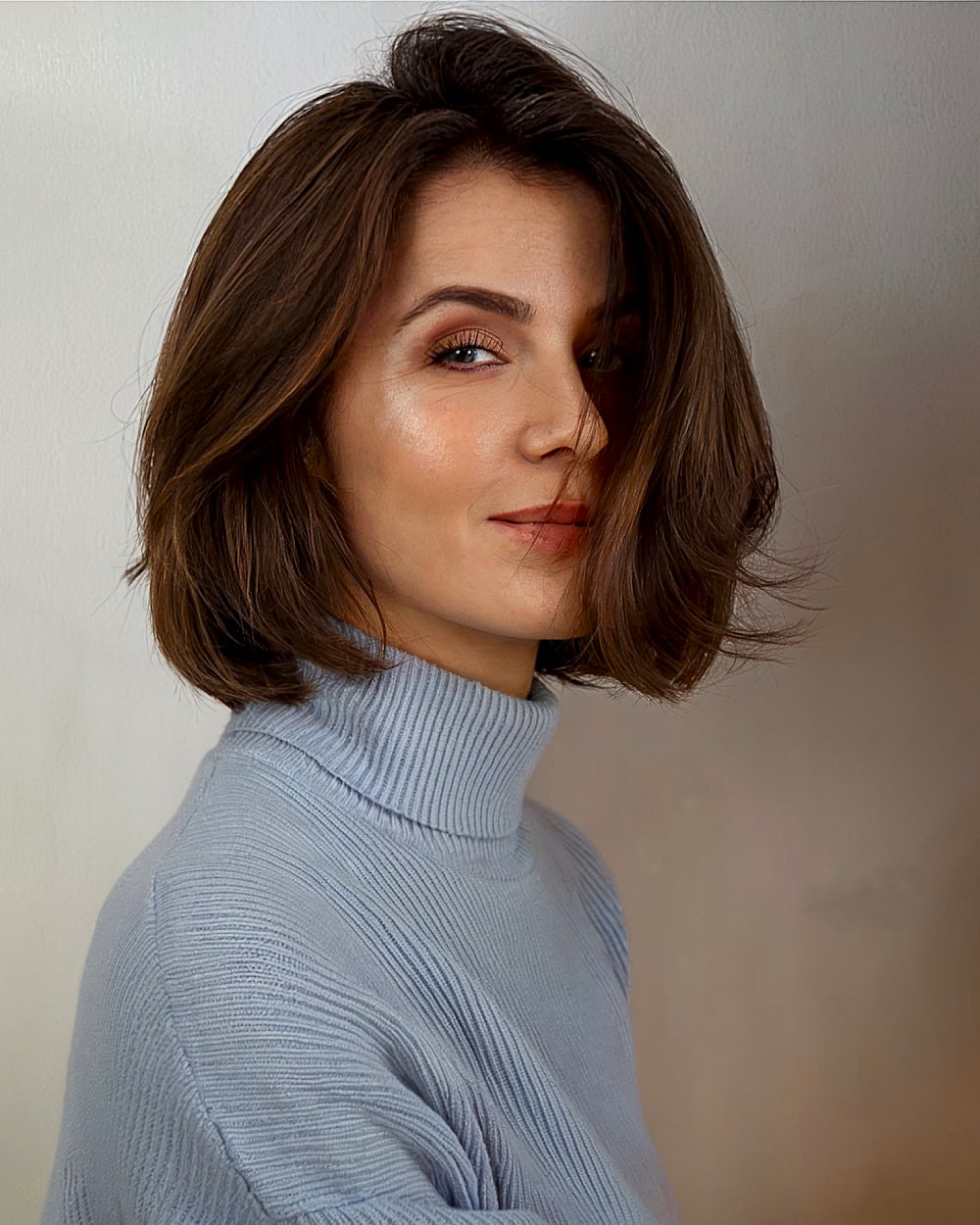 Bubble Bob Haircut: 26 Styling Tips & Expert Guide