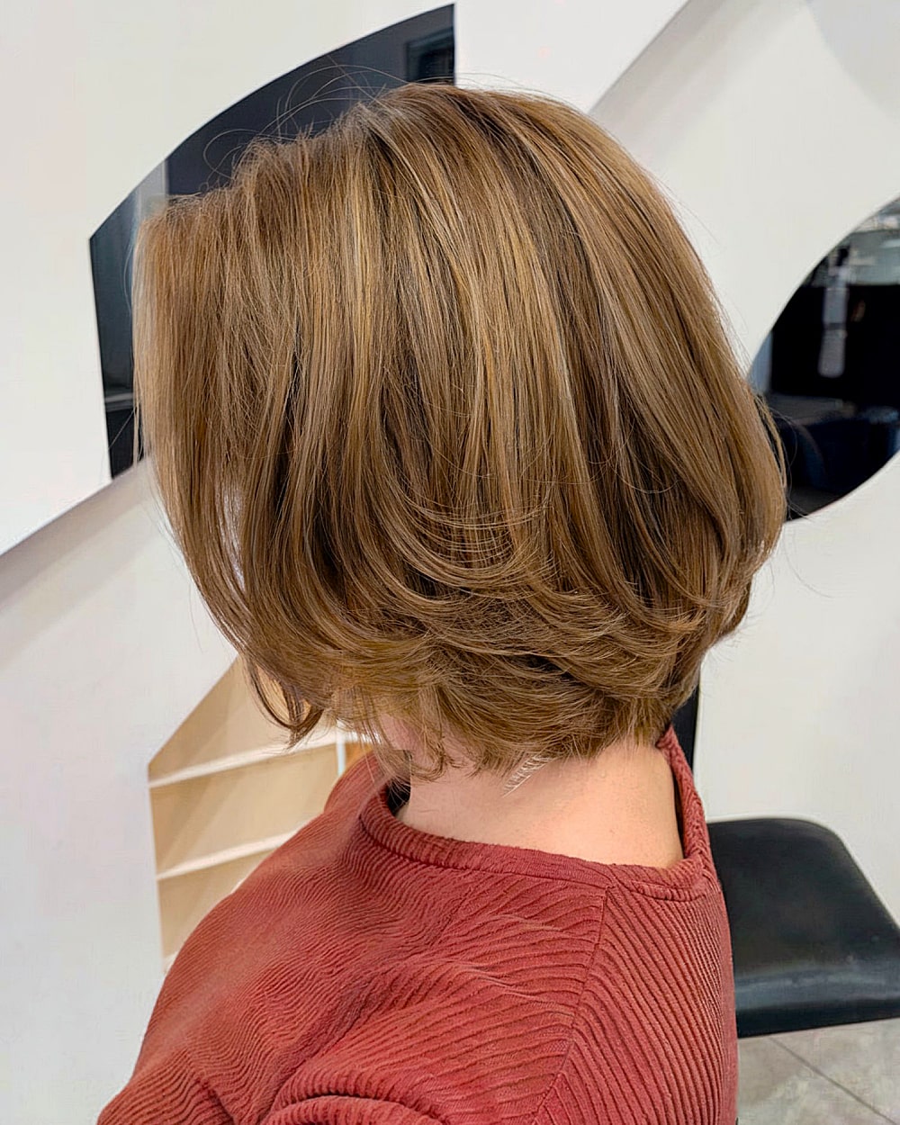 Bubble Bob Haircut: 26 Styling Tips & Expert Guide
