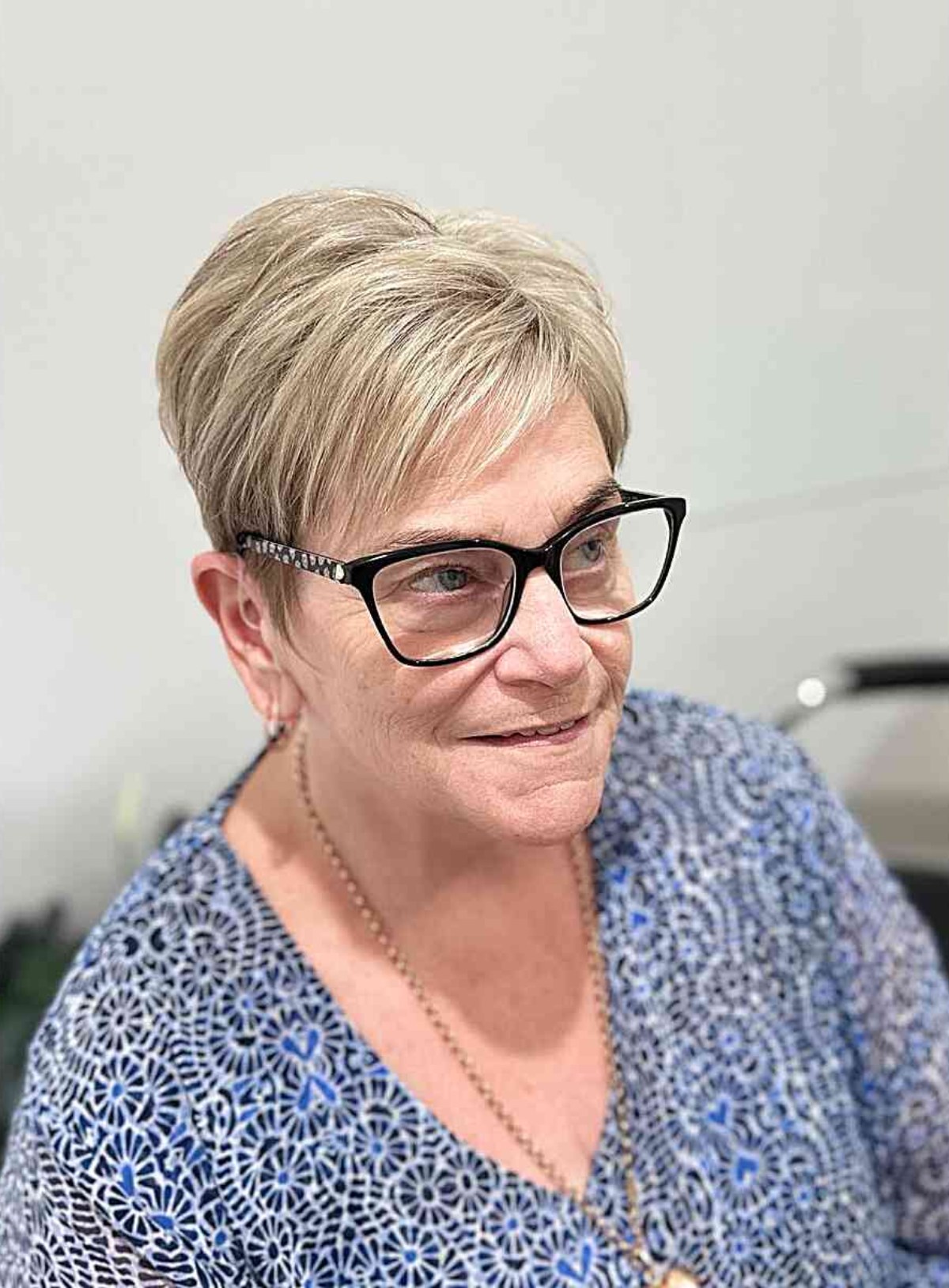 Pixie Cuts for Women Over 50 with Glasses: 50+ Stylish Ideas