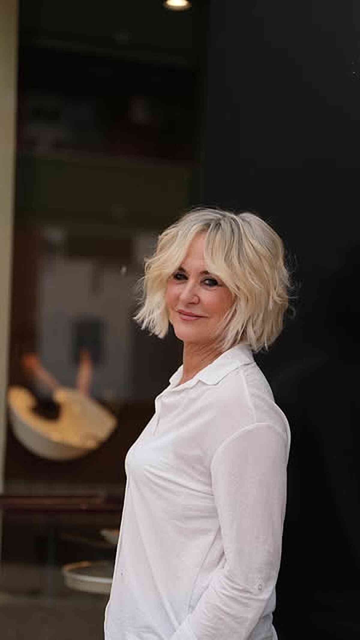 Best Chin-Length Hairstyles for Women Over 60: Stylish & Easy to Manage