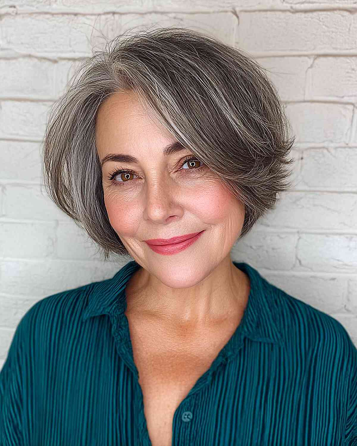Best Chin-Length Hairstyles for Women Over 60: Stylish & Easy to Manage