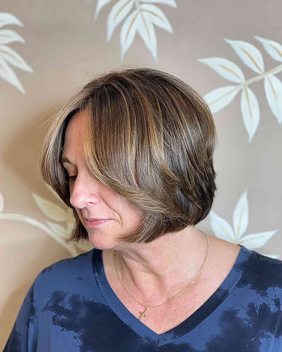 Best Chin-Length Hairstyles for Women Over 60: Stylish & Easy to Manage