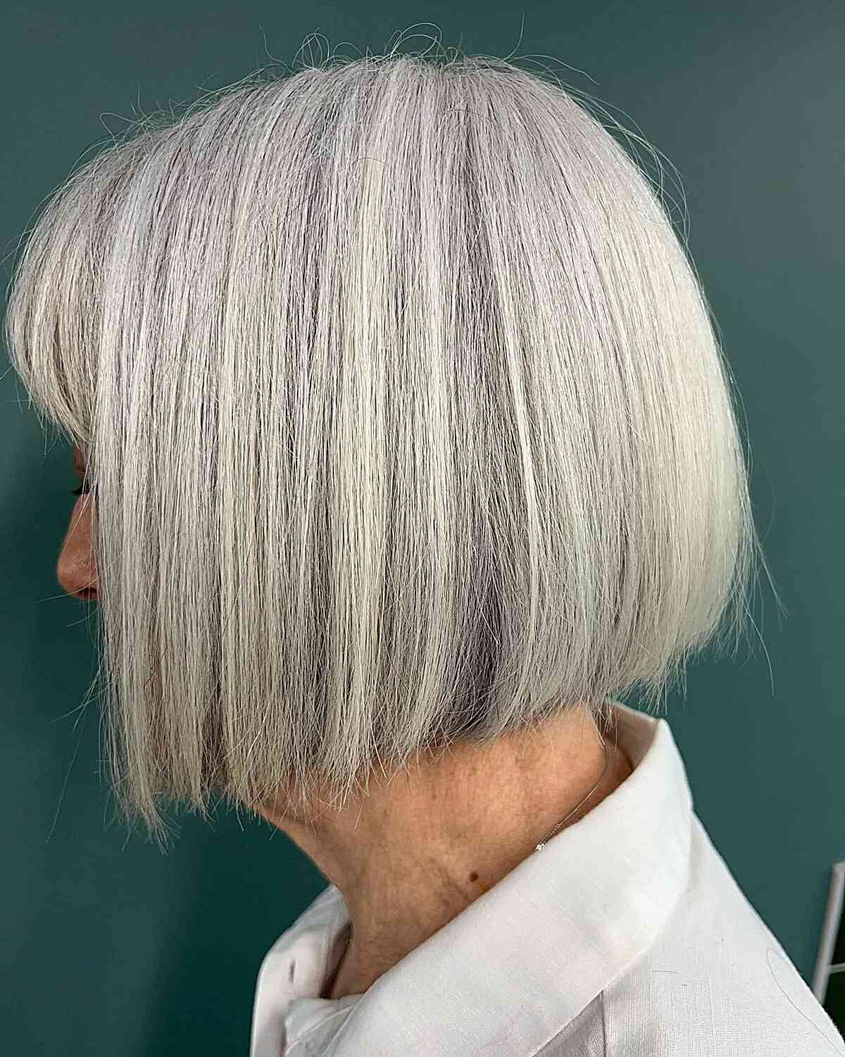 Best Chin-Length Hairstyles for Women Over 60: Stylish & Easy to Manage