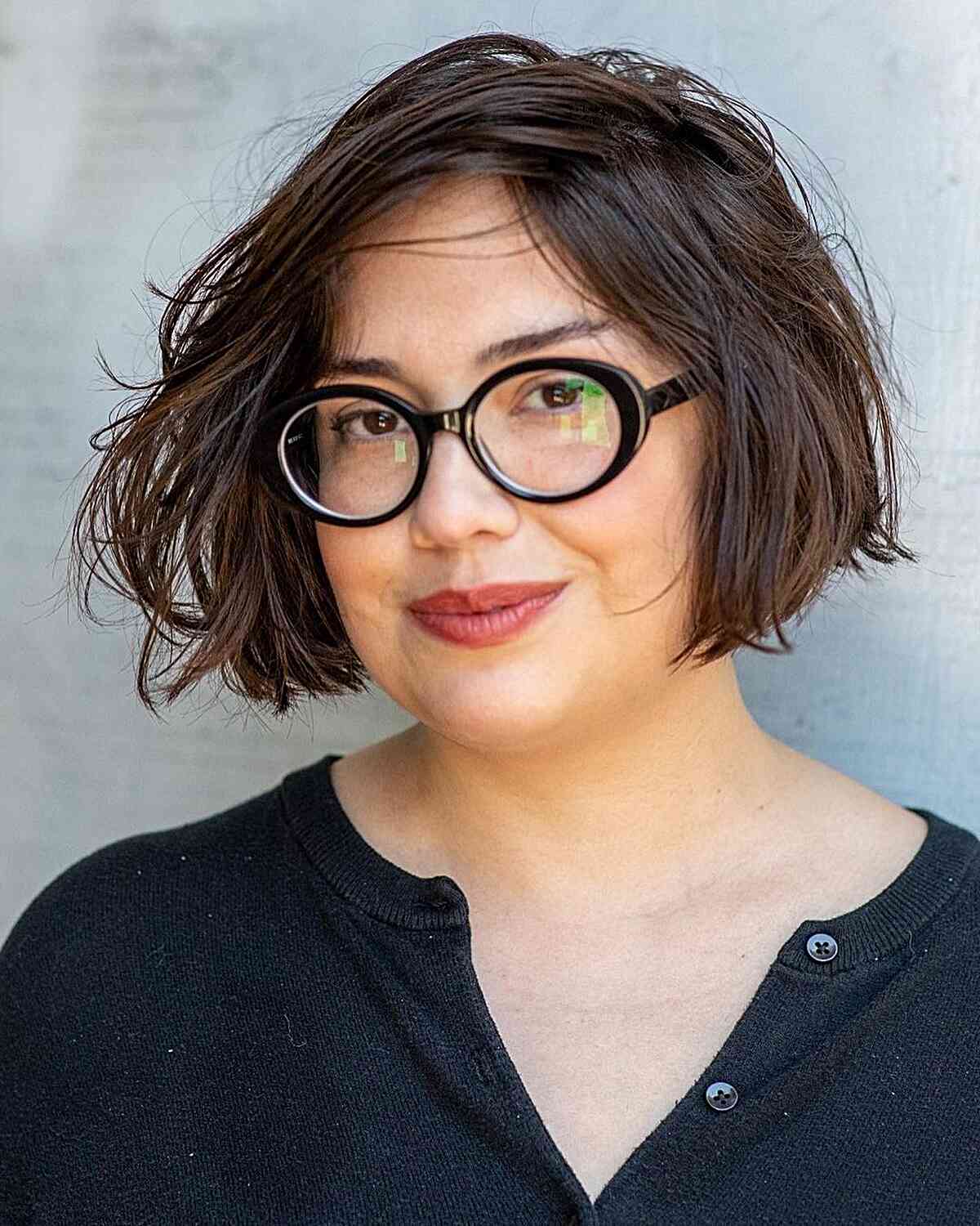 Short Blunt Bob & Sharp Bob Haircuts: Styles & Maintenance