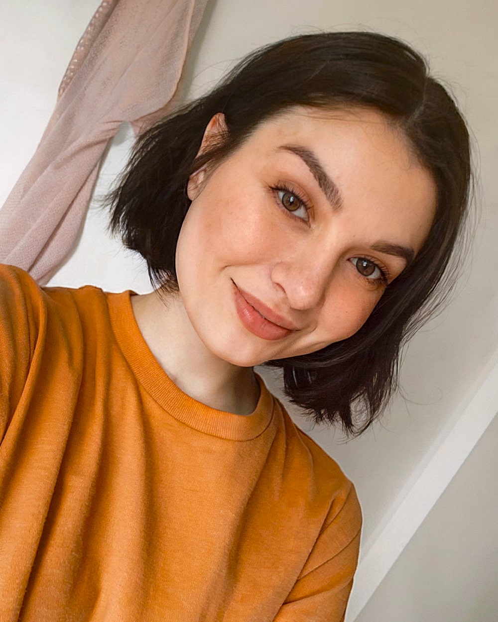 Short Blunt Bob & Sharp Bob Haircuts: Styles & Maintenance