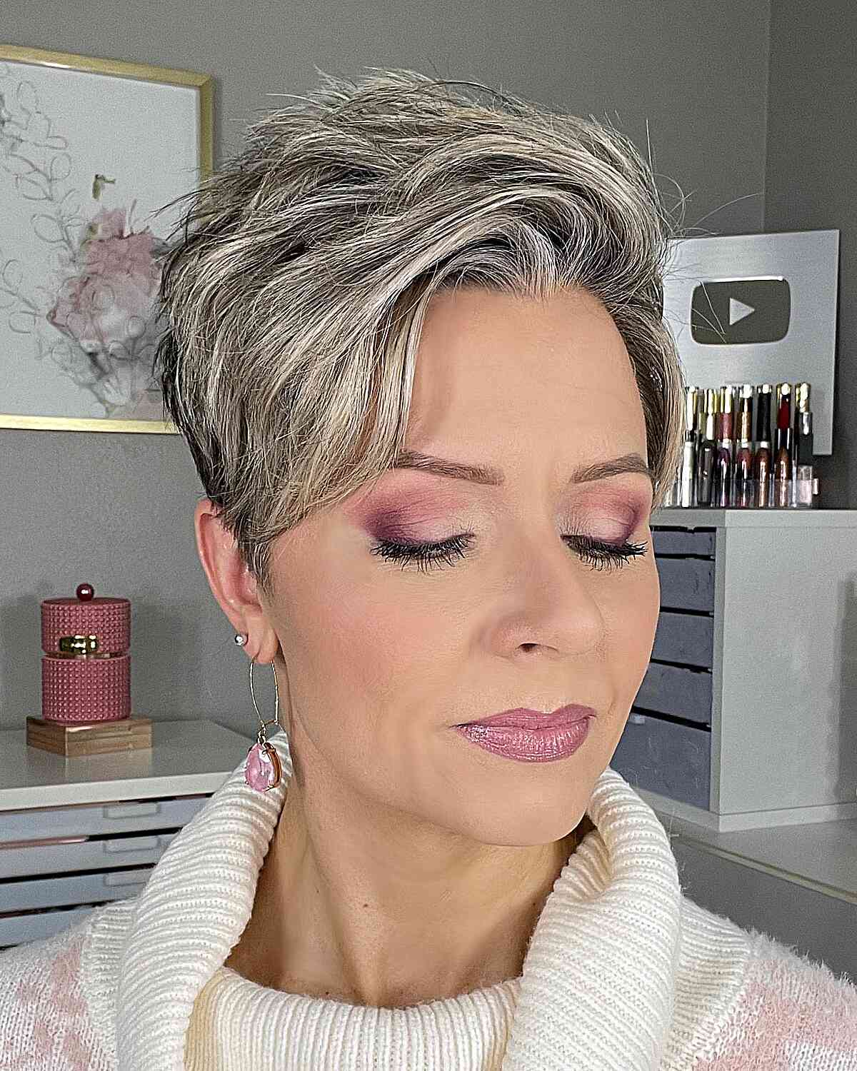 Modern Long Pixie Cuts for Women Over 50: 29 Stylish Ideas