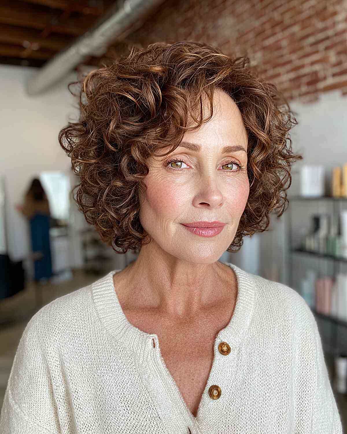 Short Curly Hairstyles for Mature Women: Expert Advice & Styles