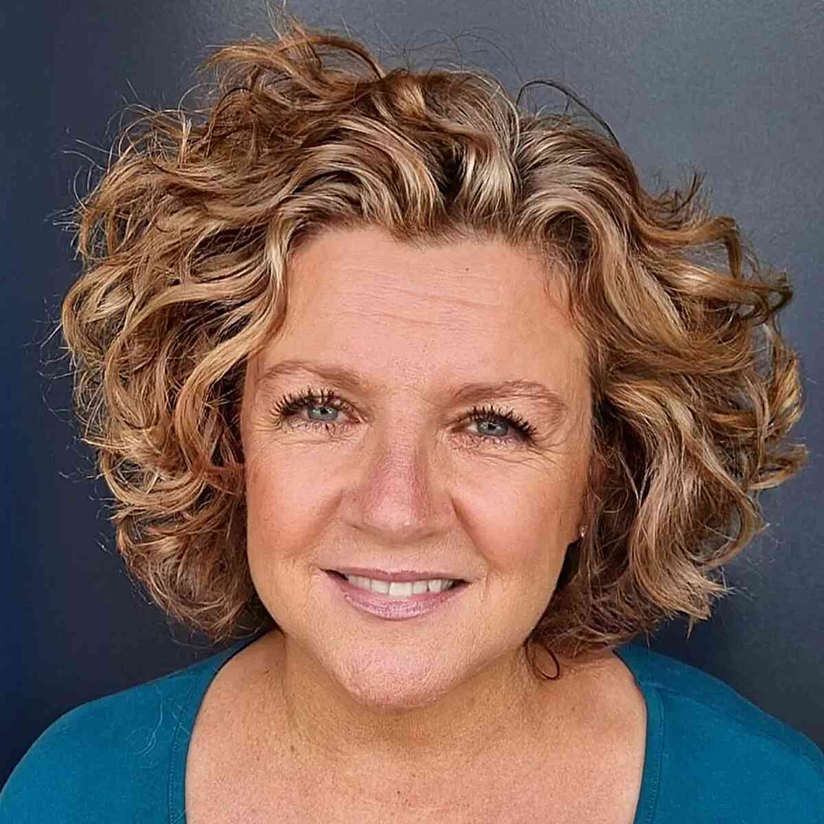 Short Curly Hairstyles for Mature Women: Expert Advice & Styles