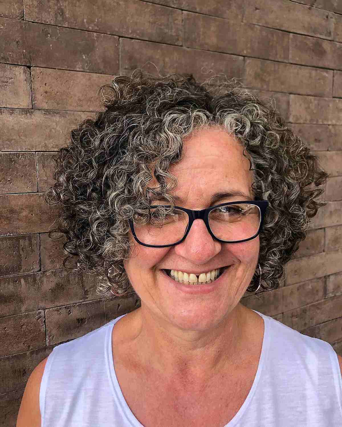Short Curly Hairstyles for Mature Women: Expert Advice & Styles