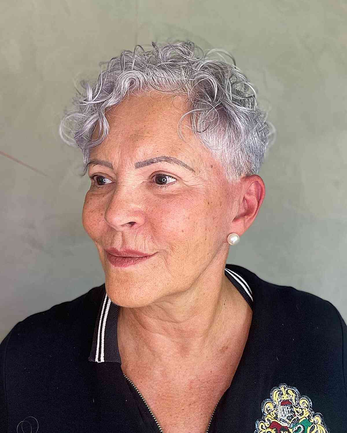 Short Curly Hairstyles for Mature Women: Expert Advice & Styles