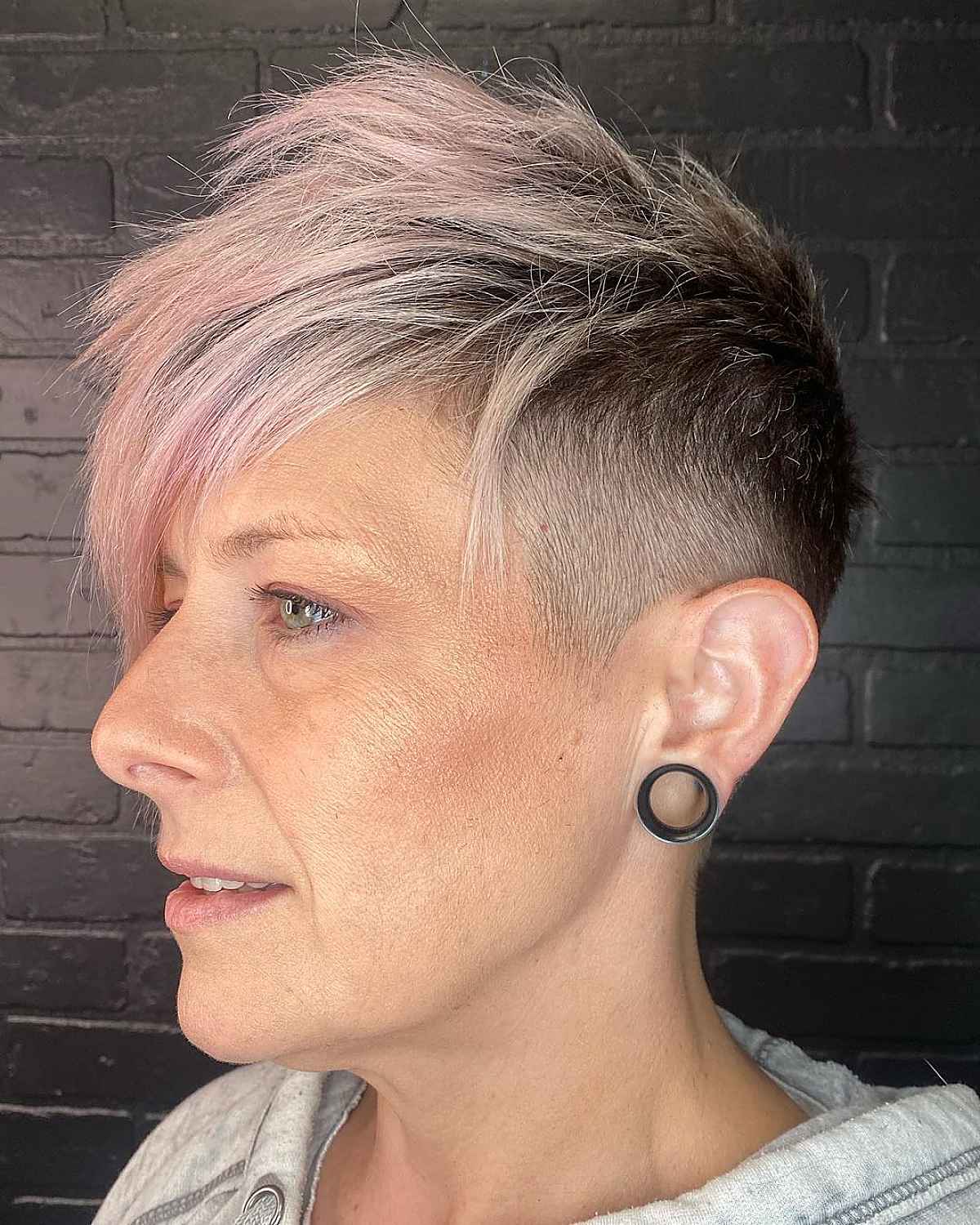 Long Pixie Cuts with Bangs: Styles & Styling Tips | [Your Brand Name]