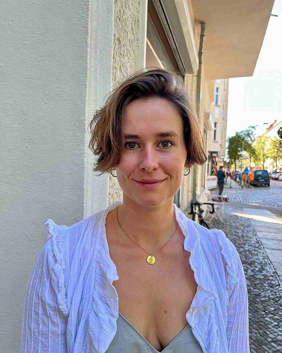 29 Stylish Ear-Length Bob Haircuts for Women - 2024 Trends