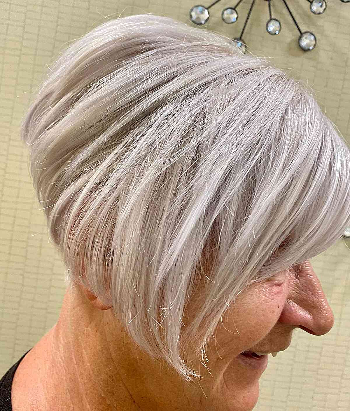 29 Stylish Ear-Length Bob Haircuts for Women - 2024 Trends