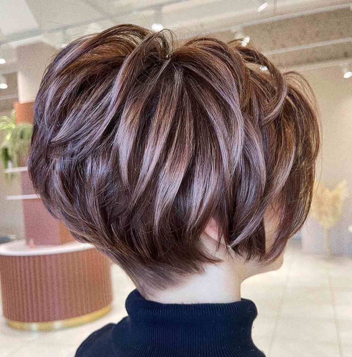 Pixie Cuts with Highlights: Styles & Tips for a Dimensional Look
