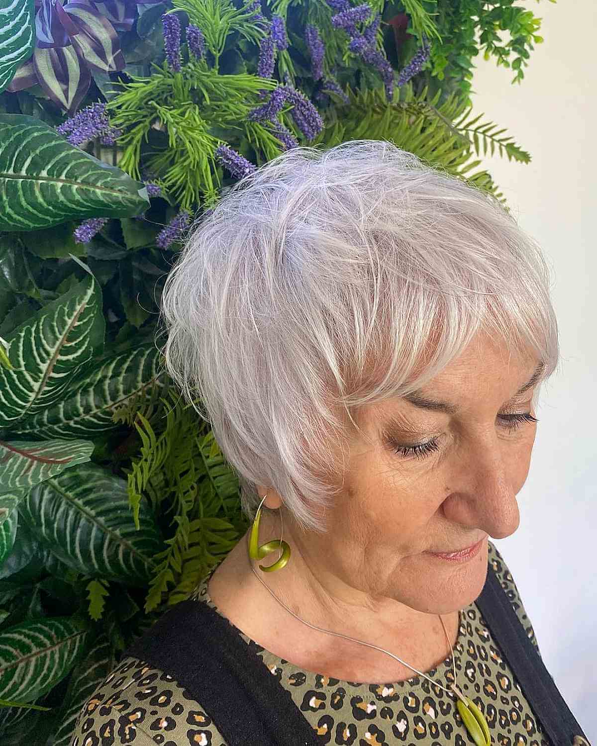 Stylish Short Haircuts for Women Over 70: 50+ Ideas