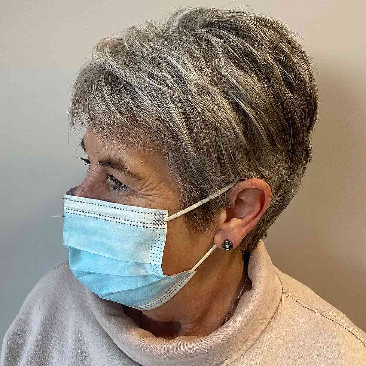 Stylish Short Haircuts for Women Over 70: 50+ Ideas
