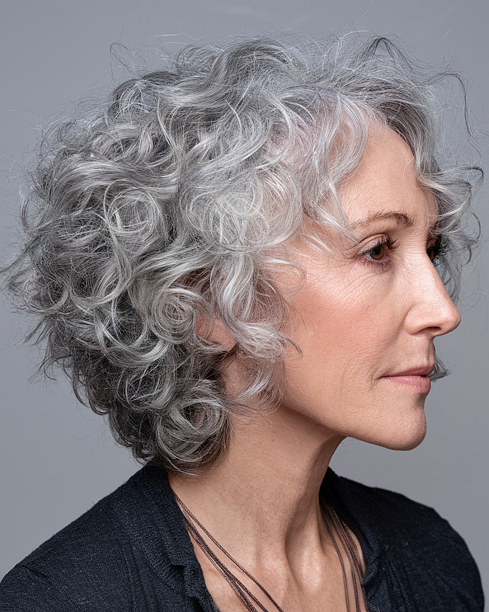 Best Short Curly Hairstyles for Gray Hair Over 50 in 2026
