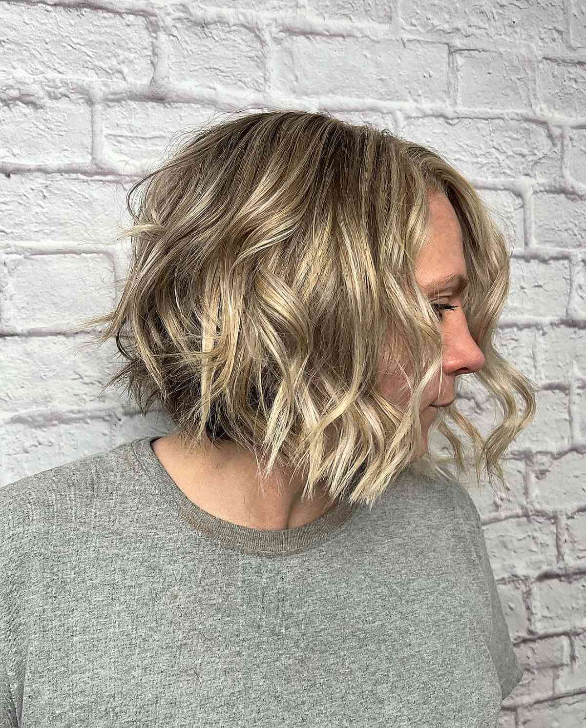 Best Above-the-Shoulder Haircuts: Styles & Tips for Your Length