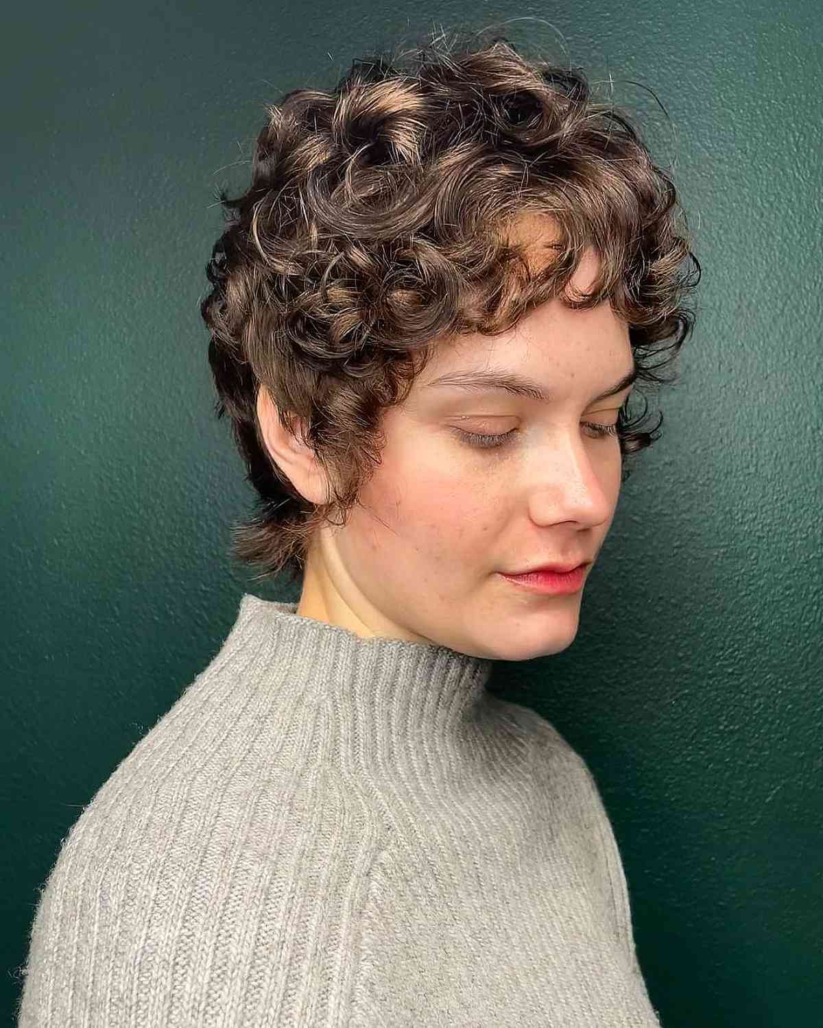 Best Shaggy Haircuts for Fine Hair: Volume & Texture