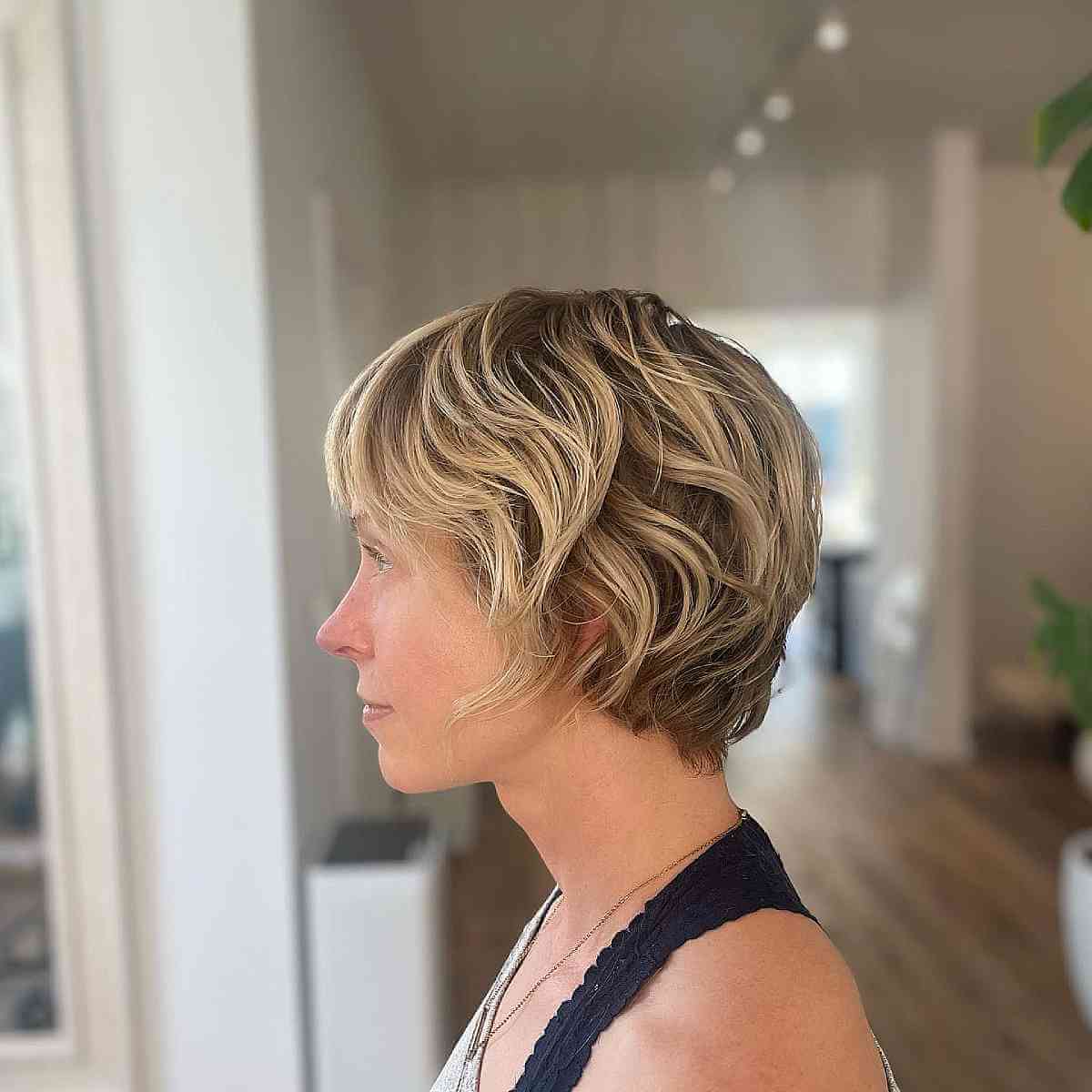 Best Shaggy Haircuts for Fine Hair: Volume & Texture