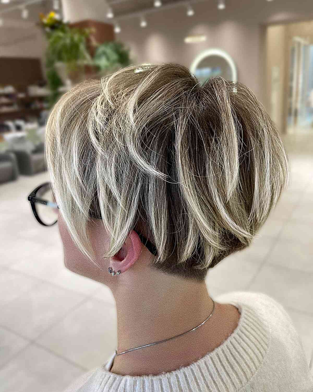 Undercut Pixie Bob Haircuts: Styles & Styling Tips